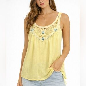 Free People crochet tank - size small